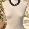 Collar de Ébano, Jade canadiense y arandelas de cuerno