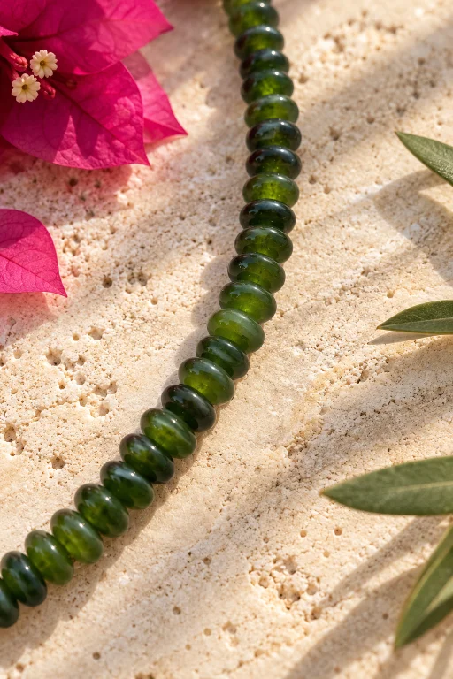 Collar de piedras talla lenteja de Aventurina verde