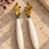 Pendientes de Hueso, Aventurina azul y enganche de flor