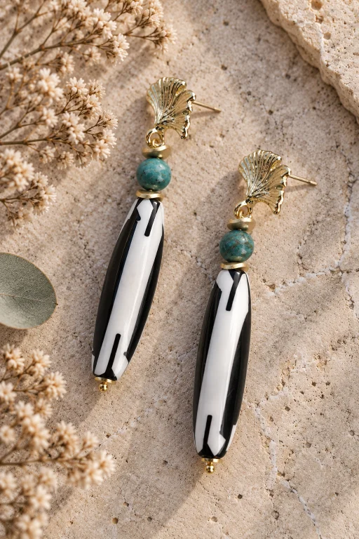 Pendientes de Hueso pintado y Turquesa natural