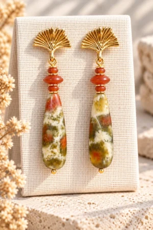 Pendientes de gotas de Serpentino y detalles de Cornalina