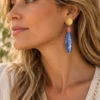 Pendientes de Sodalita y detalles de vidrio artesanal