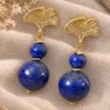 Pendientes de Lapislázuli con enganche de hoja de Ginkgo.