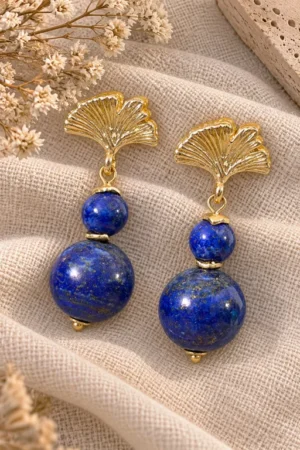 Pendientes de Lapislázuli con enganche de hoja de Ginkgo.